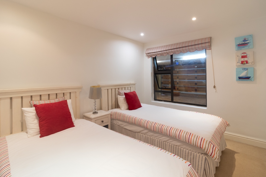9 Bedroom Property for Sale in West Bank Eastern Cape